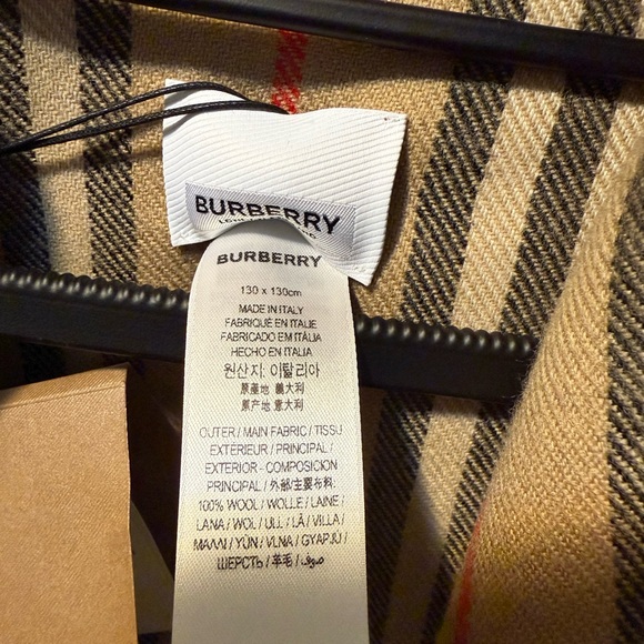 Burberry brown / check cape - Picture 4 of 5
